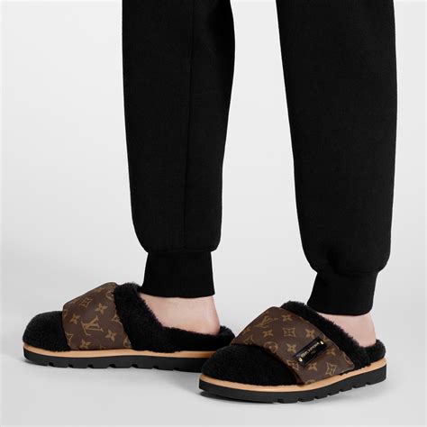 fluffy louis vuitton slippers|louis vuitton flat mule slippers.